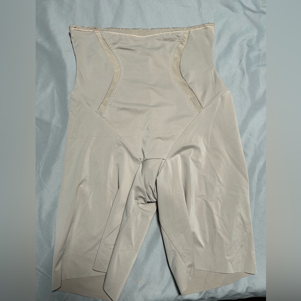 Maidenform Light Beige Shapewear